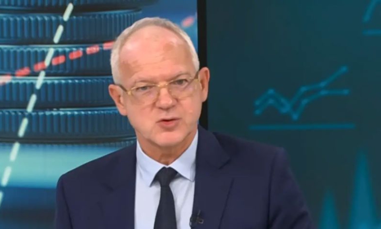 Васил Велев: Имаме натежала администрация. Населението ни намалява, а чиновниците растат