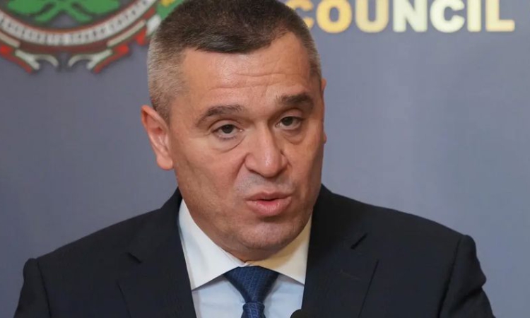 Земеделският министър: Стопаните да пазят стадата си и да не купуват евтини животни