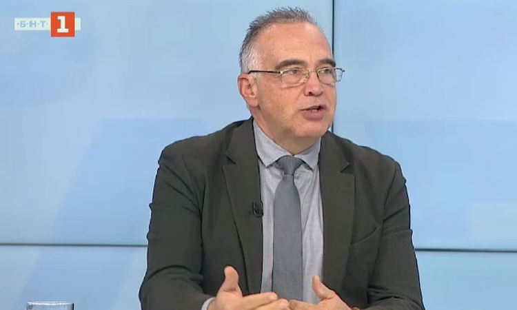 Кутев: Пеевски вече няма накъде да ескалира ситуацията в политиката ни - той е заложил всичко, &quot;вабанк&quot;