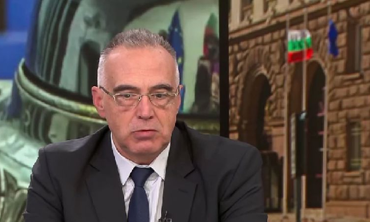 Кутев каза кое е по-важно за Борисов – редовно правителство или главния прокурор