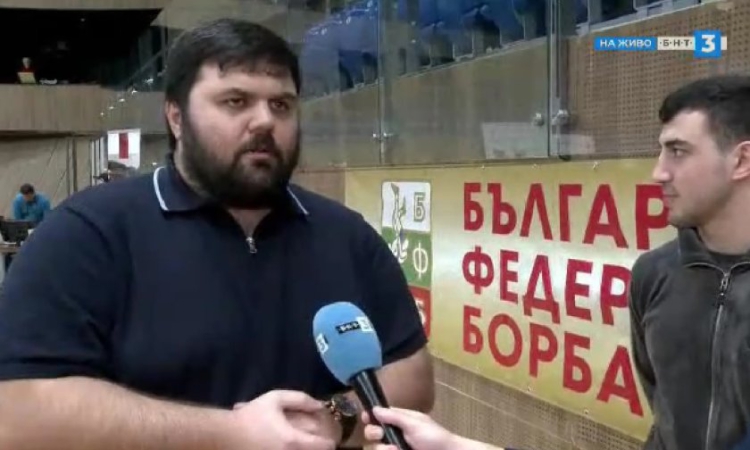 Обрат: Не приеха оставката на Сослан Фарниев
