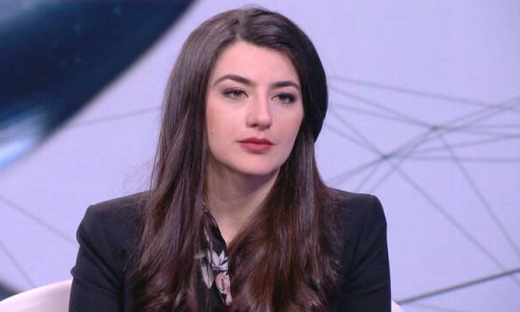 Лена Бориславова: Някаква тежко заразна болест ходи по министрите от кабинета &quot;Желязков&quot;
