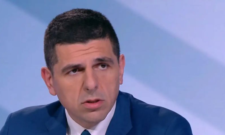 Мирчев, ДБ: Вече Пеевски и Радев работят в тандем, с подкрепата на „Възраждане“