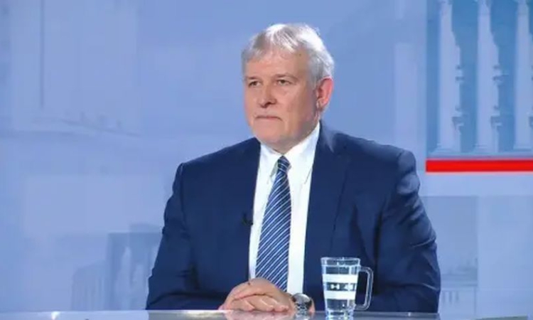 Румен Христов: Да е ясно - един кабинет се избира със 121 гласа и може да бъде свален със 121 - опозицията ги няма