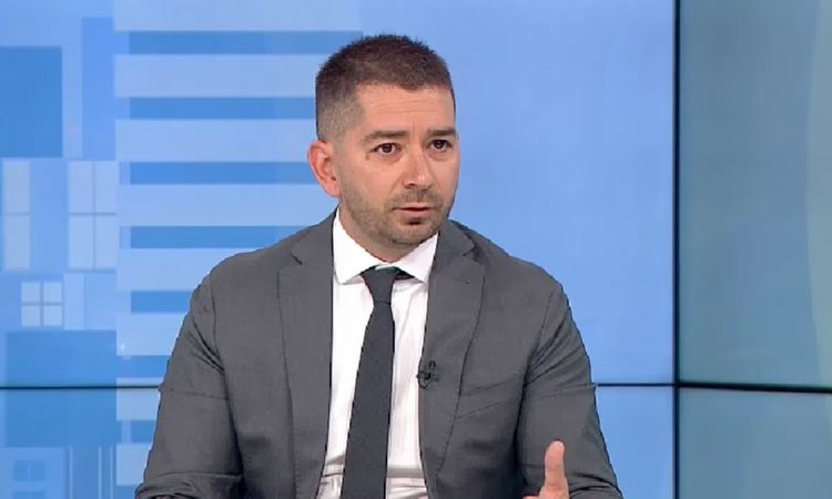 Слави Василев: Референдумът не е противоконституционен, някой трябваше да каже, че мнението на хората е важно