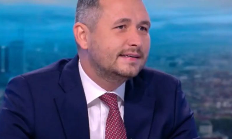 Валентин Тончев: В момента е в действие план на Пеевски да постави на ДАНС свой човек, за да стане премиер