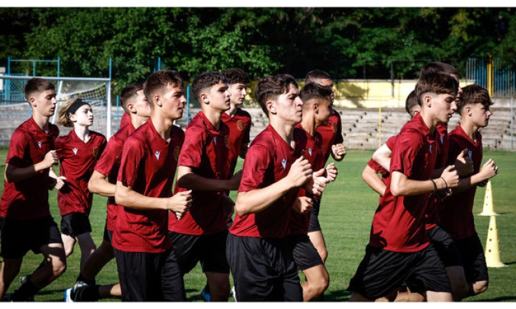 България U15 стартира лагера си в Пловдив
