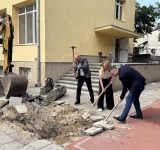 Кметът Костадин Димитров даде началото на изграждането на нов учебен корпус в Пловдив