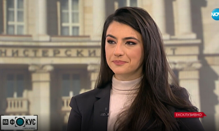 Лена Бориславова: Основен трън сме в очите на Борисов и Пеевски! Други кметове и общински съветници в страната сякаш няма