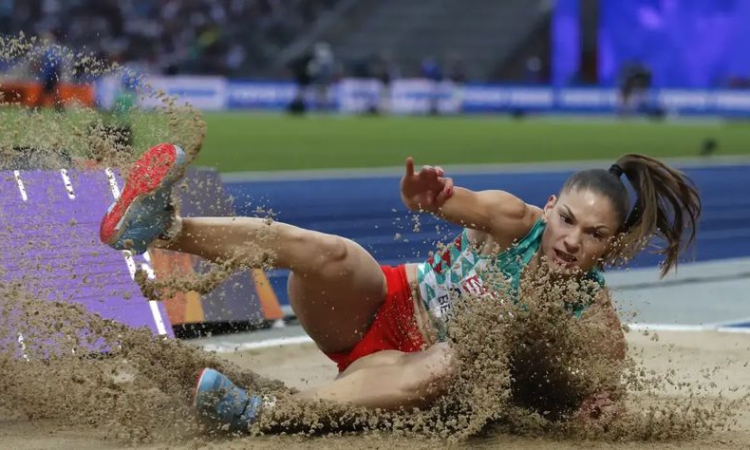Габриела Петрова четвърта на турнир във Франция