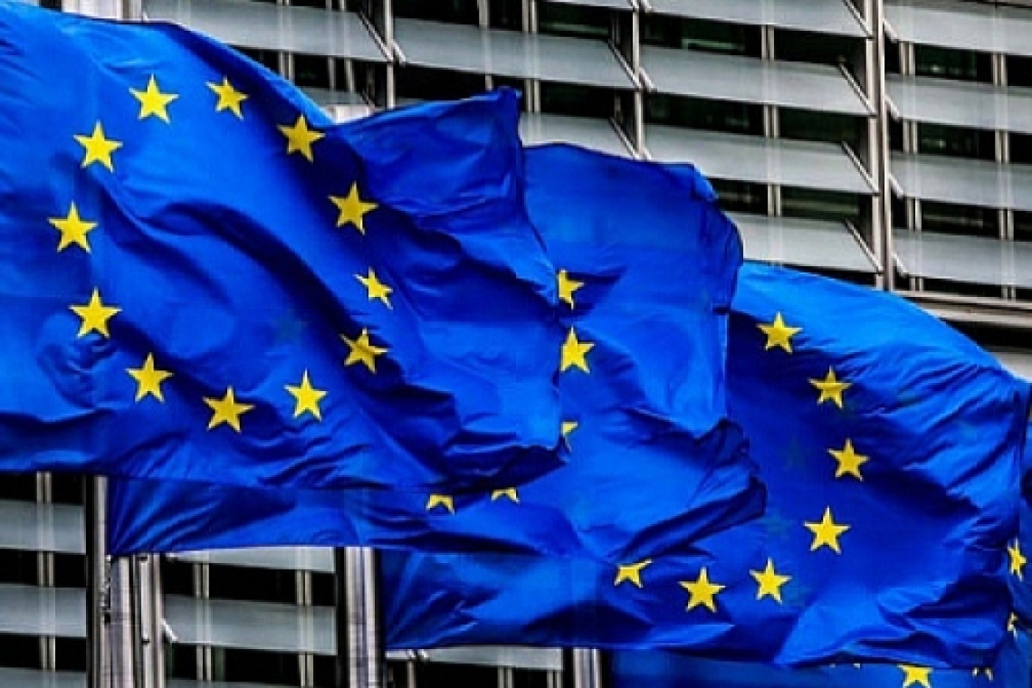 Европарламентът зачеркна „македонски идентичност и език“