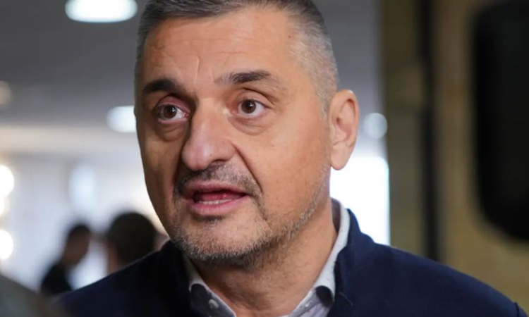 Кирил Добрев: Тротинетките ще имат регистрационен номер и гражданска отговорност