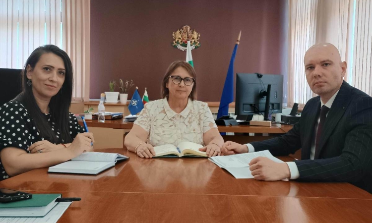 Полиция осъществява масиран контрол, следи за нелегален трафик и продажба на болни животни от шарка