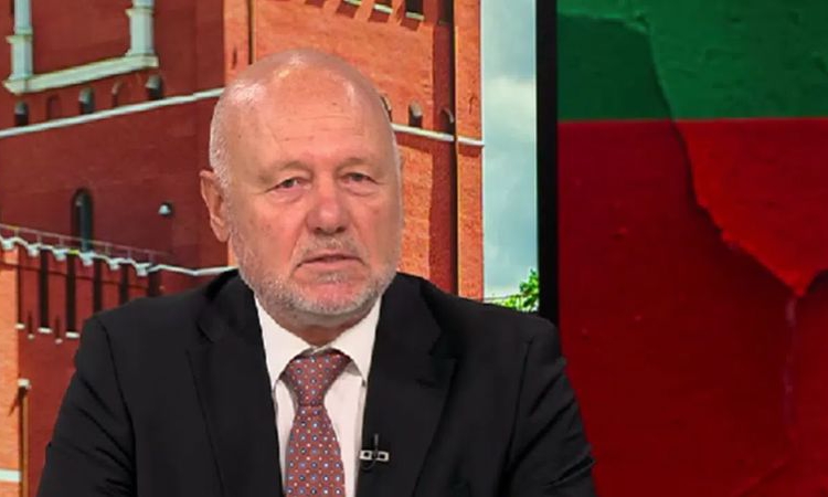 Тагарев: България трябва да реагира на включването на бивши премиери и министри в руския „черен списък“
