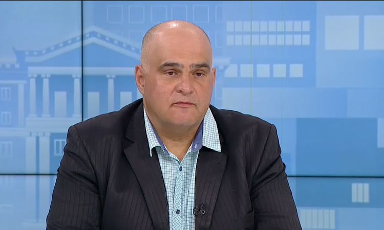 Доц. Чавдар Филипов: Има регистрирани 106 огнища, засегнати са около 11 000 животни