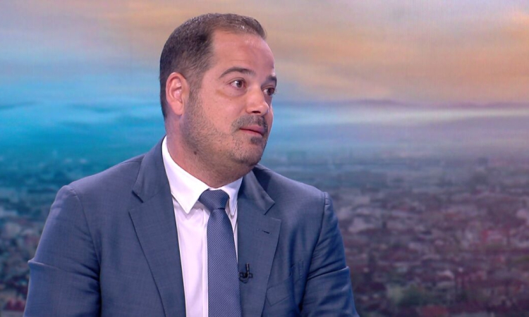 Калин Стоянов: Втори ден президентът Радев упорито мълчи за безпрецедентната неделна блокада на Варна, организирана в негова чест