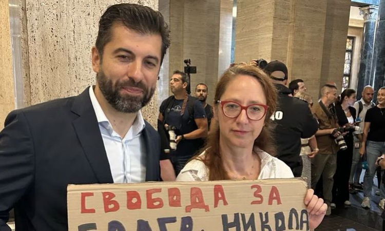 Кирил Петков подкрепи Коцев в съда