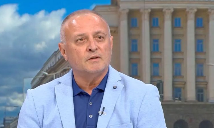Бившият ректор на академията на МВР доц. Стойчев: Шефът на полицията в Русе е истинската жертва, защото той е в болницата