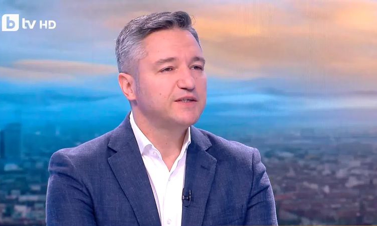 Вигенин: Никой не може да нарежда на министрите
