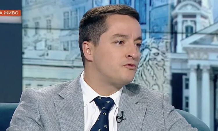 Явор Божанков: Следващият президент трябва да е антипод на Румен Радев