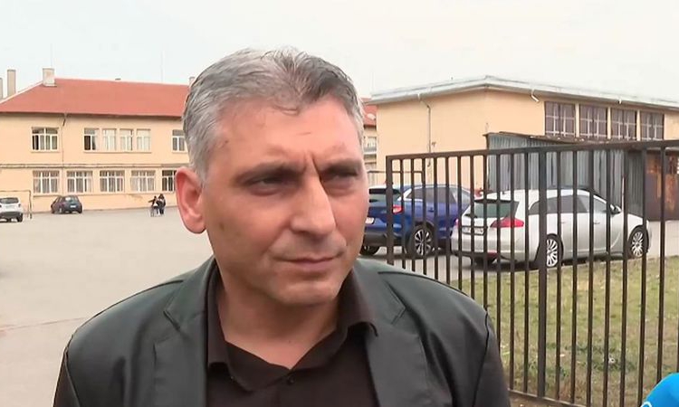 Активист за училището, в което наръгаха дете: От играчка стана плачка; Етническа заблуда ще е, ако се сложи металдетектор