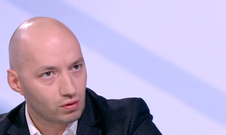 Димитър Ганев: Затварянето на „Лукойл“ ще удари бюджета, икономиката и ще взриви политическата сцена