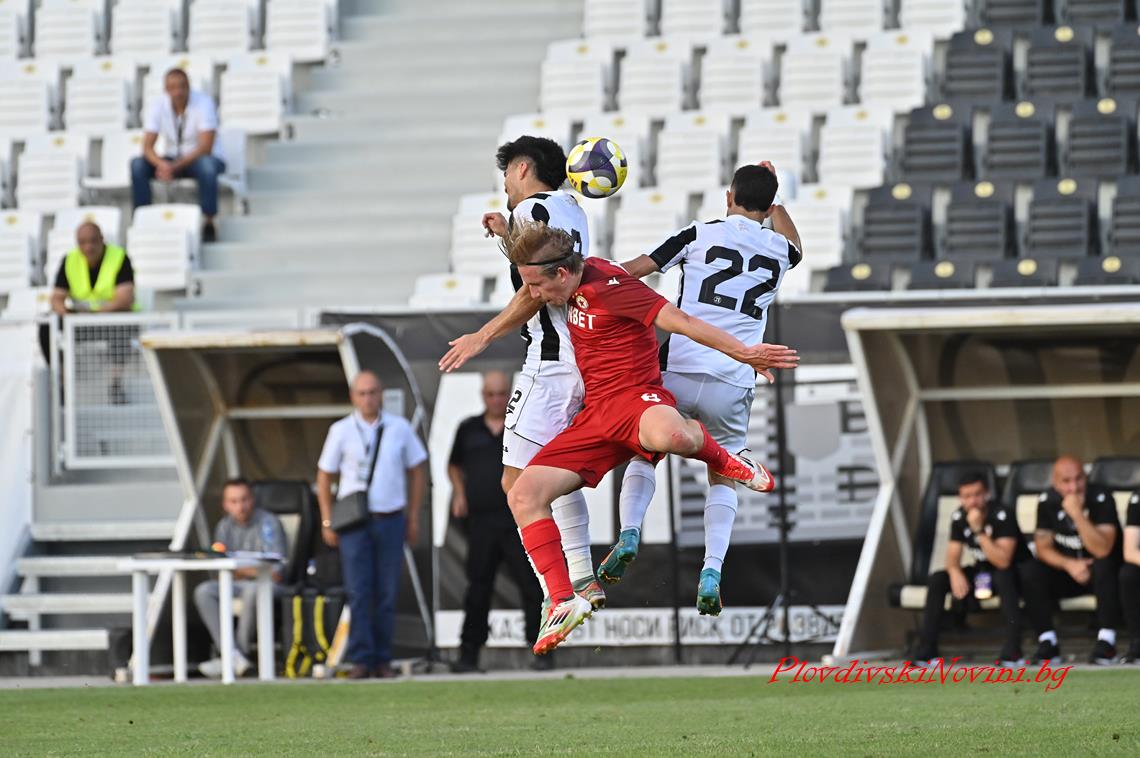 Групата на Локомотив за гостуването на Дунав Русе