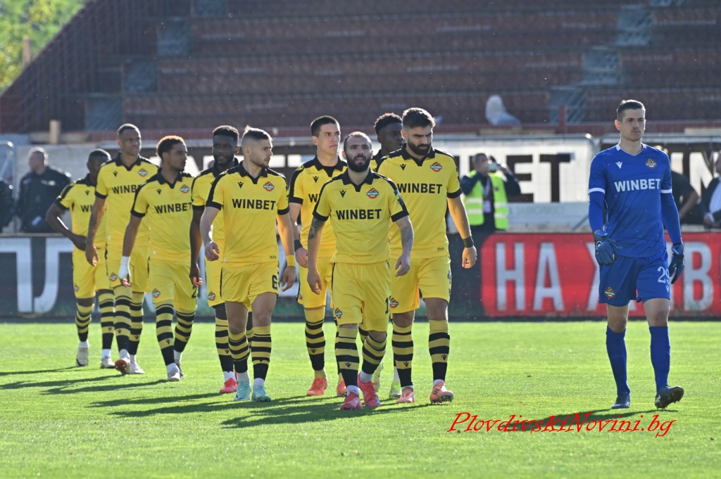 Клубът на привържениците на Ботев Пловдив иска служебна победа