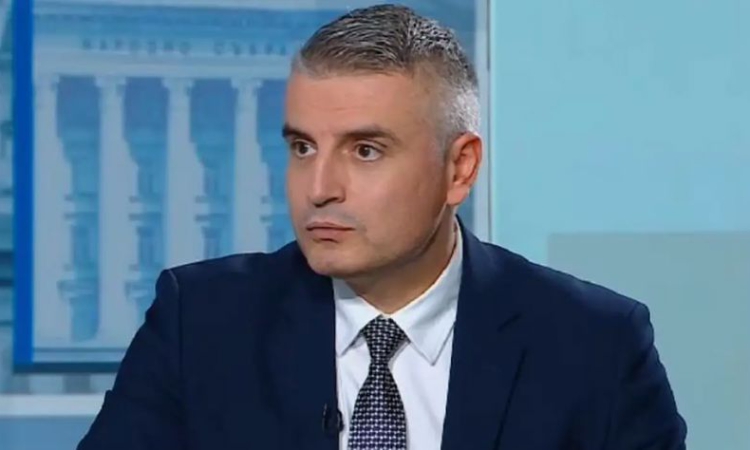 Радослав Рибарски: Вървим към ликвидация на „Лукойл”