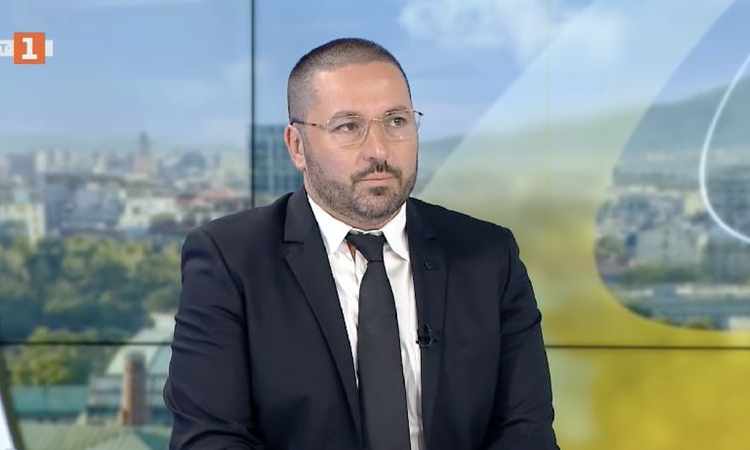 Бащата на Сияна не спира да води битки в името на справедливостта