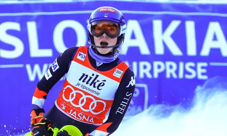 Невероятната Шифрин отново бе най-добра в слалома