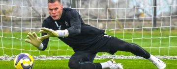 Вратар се завърна в строя за Локомотив