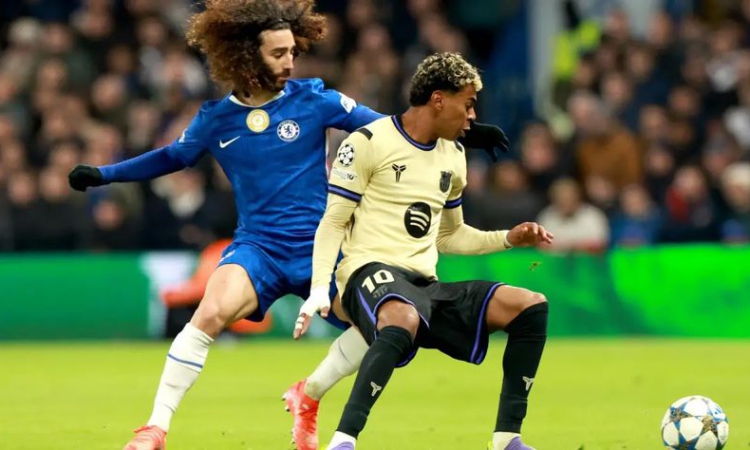 Излагацията на ''Стамфорд Бридж'' сложи край на продължителна серия на Барселона и Флик