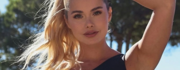 Памела събра погледите с изваяното си тяло