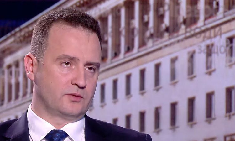 Министър Станков: Забраната за износ на дизел и авиацинно гориво ще бъде отменена