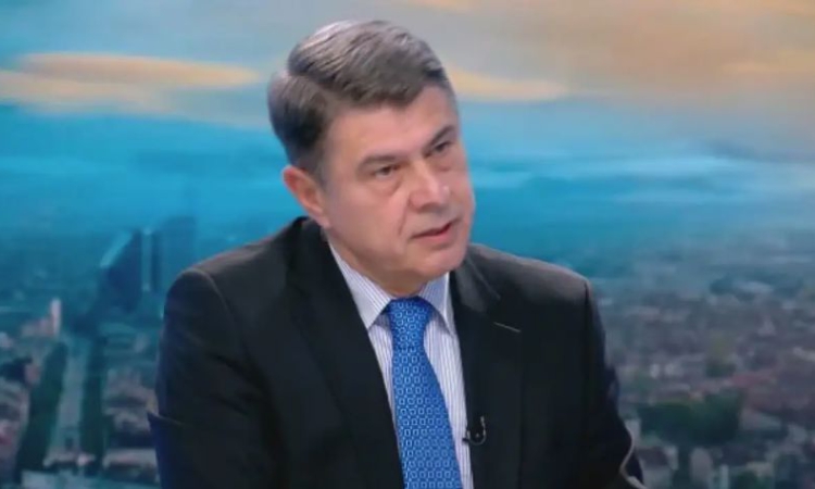 Димо Гяуров: Черният лебед вече прелита