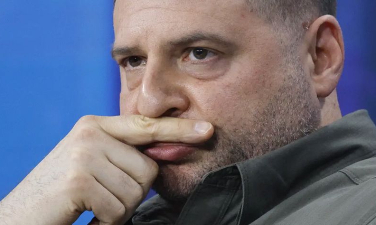 Ермак е избухнал с обиди и упреци към Зеленски, когато е бил информиран за уволнението