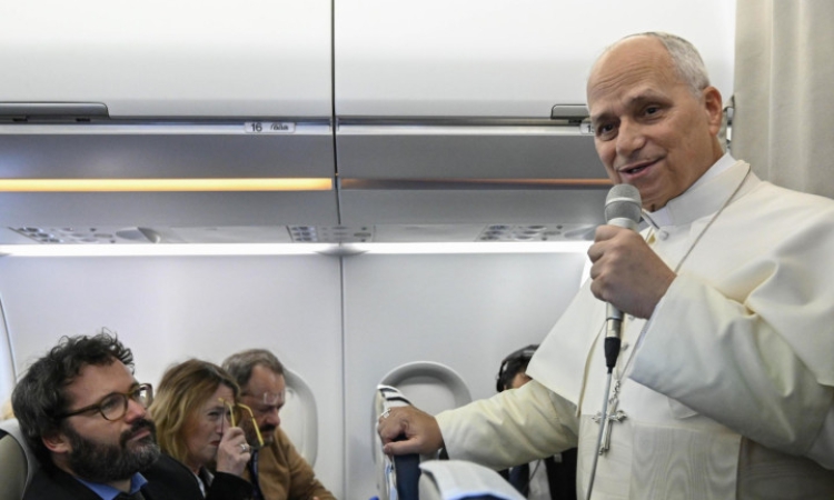 Папа Лъв XIV предупреди Тръмп да не използва военна сила за сваляне на Мадуро