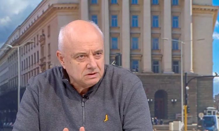 Васил Тончев: Вече площадът ще определя дневния ред, а политиците ще трябва да се съобразят и да вървят с него