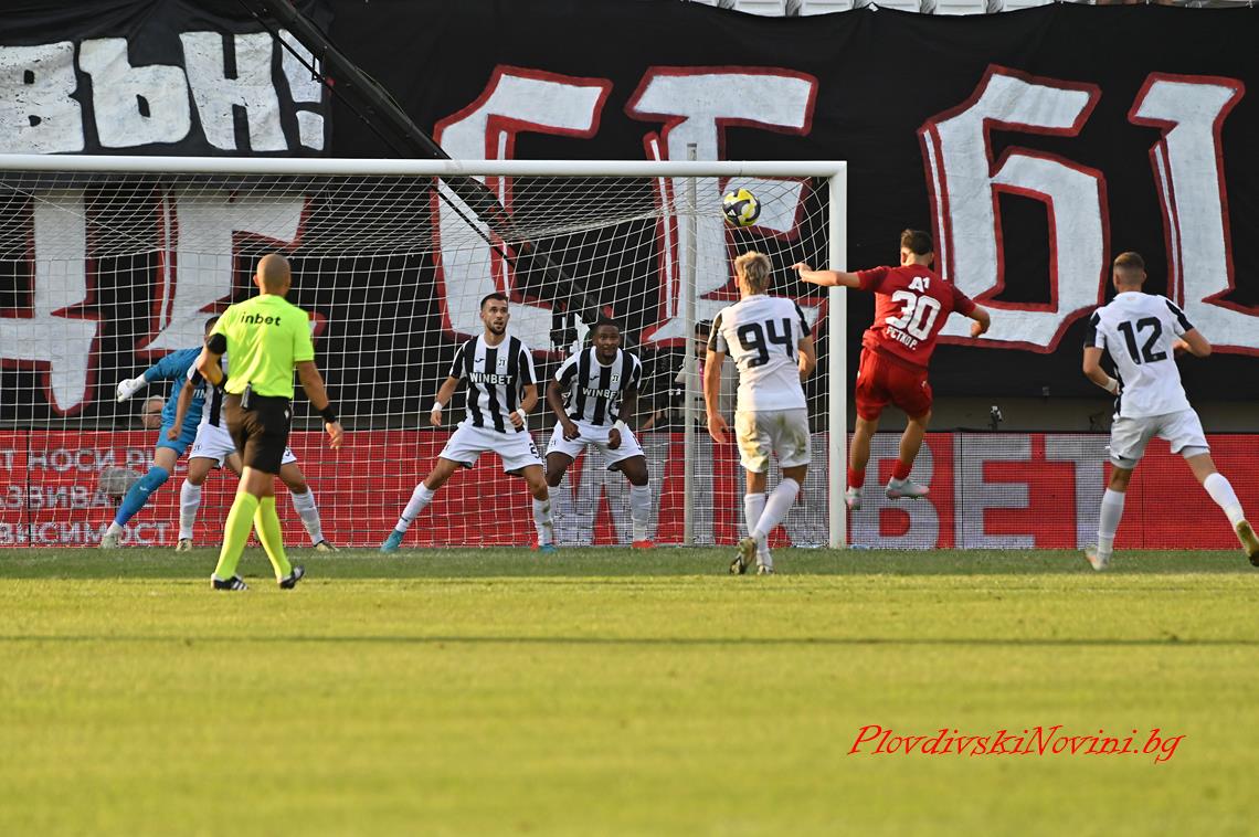 Локомотив с тежко гостуване в София на ЦСКА