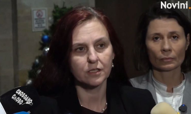 Майката на младеж, задържан след протеста, разказа за брутално полицейско насилие: Г-н Митов, спите ли?