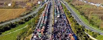 Гръцките фермери продължават с протестите и блокадите