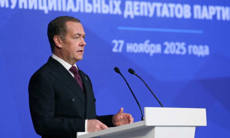 Медведев: ЕС трябва да бъде премахнат, да се възстанови суверенитетът на държавите