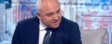 Иван Демерджиев: Юмрукът този път го показаха хората на площадите