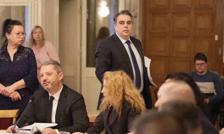 Спор в НС за парите на ДОО