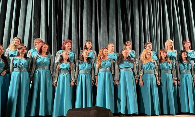 Дамски хор „Тримонциум“ ви кани утре на  благотворителен Коледен концерт 