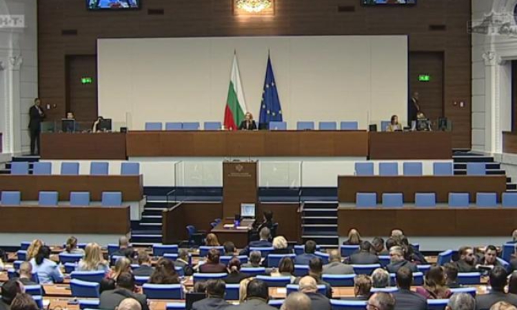 Маркет линкс: 6 партии влизат в парламента, ако изборите са сега