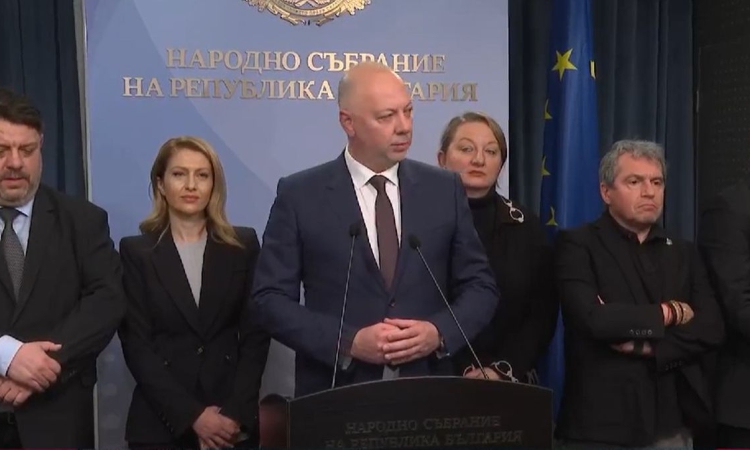 Световните агенции за оставката на правителство 