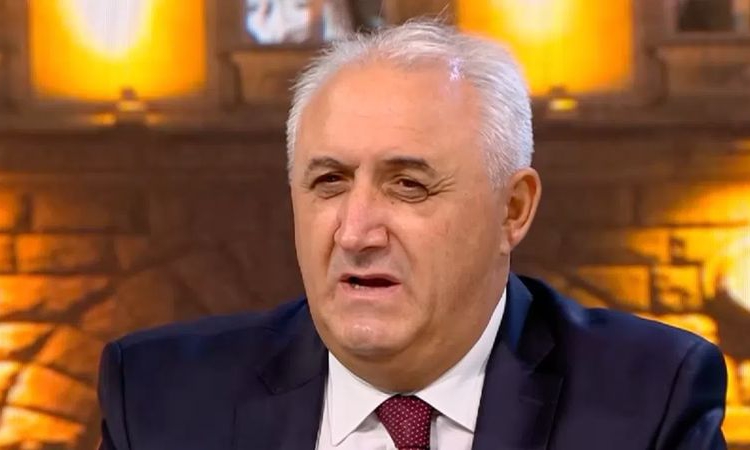 Мехмед Дикме: Предстои сблъсък между Борисов и Пеевски