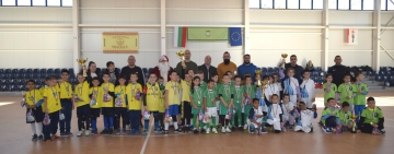 Първолаците от Скутаре триумфираха в общинския турнир в Марица